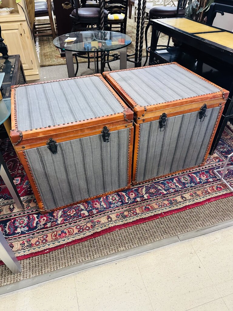 Steamer Trunk / End Table 22x22x22