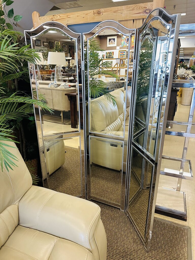 3 Panel Folding Mirror 55x72