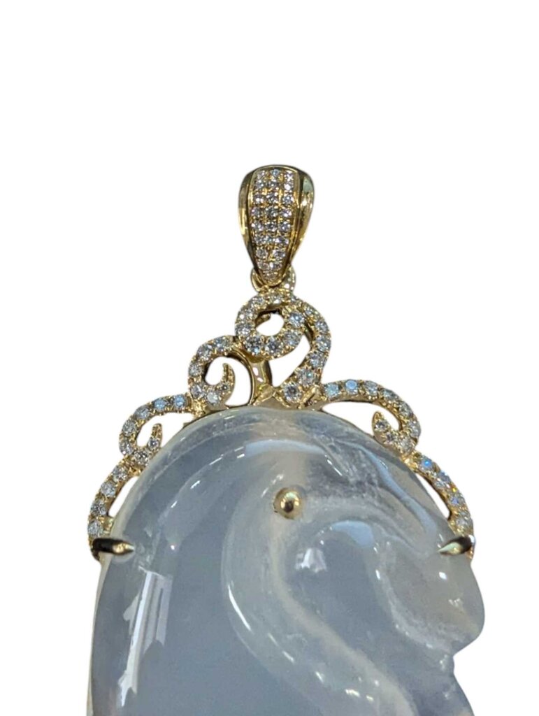 Chalcedony & Diamond Pendant 18k Yellow Gold