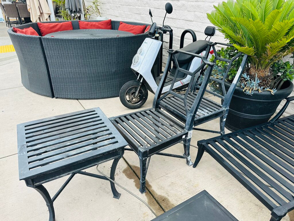 Restoration Hardware Klismos 8 Piece Patio Set ( Sofa + 2 Loungers +2 Lounge Chairs + 2 Ottomans + Coffee Table )