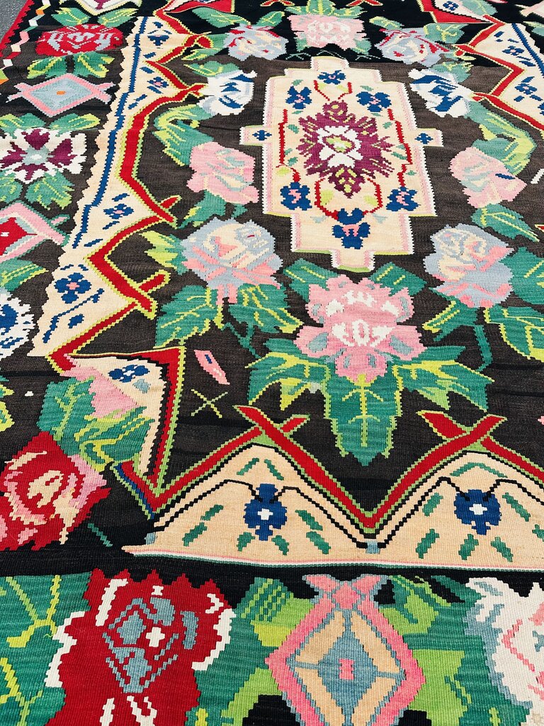 Vintage Bessarabian Black Red Green Wool Kilim Rug 95x126