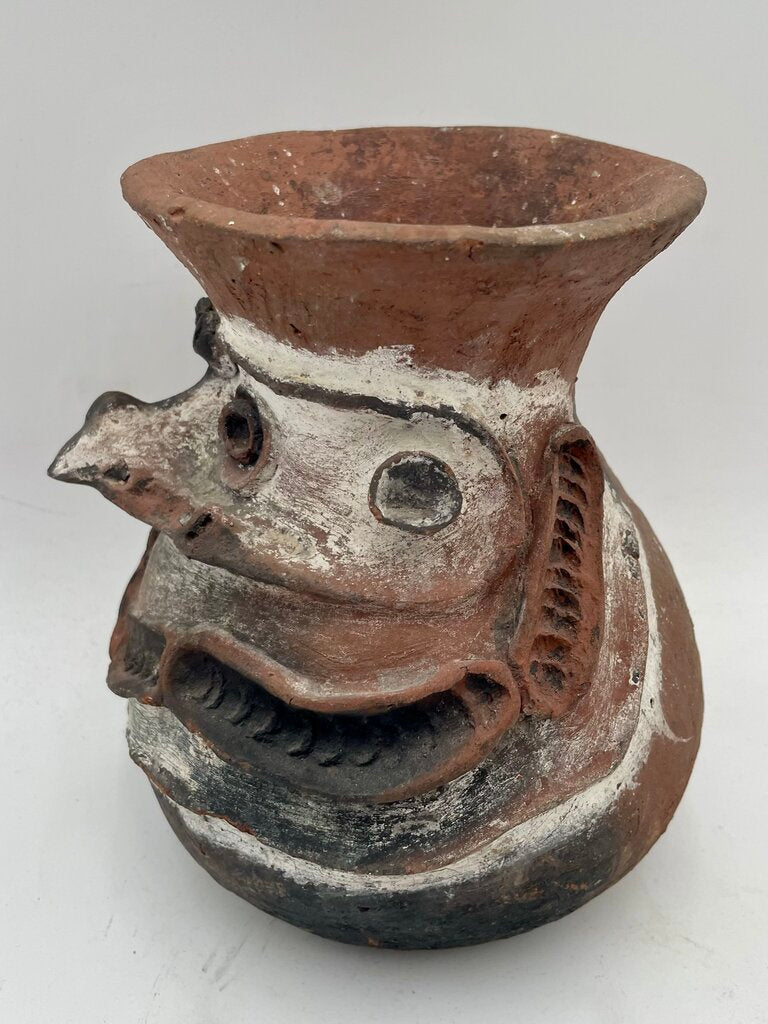 Papua New Guinea Chambri Aibom Damarau Pottery Jar