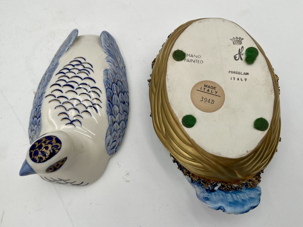 Italian Porcellane D'Arte Ermete Agostinelli Blue White Gilt Lidded Nesting Bird (#394B) (B)