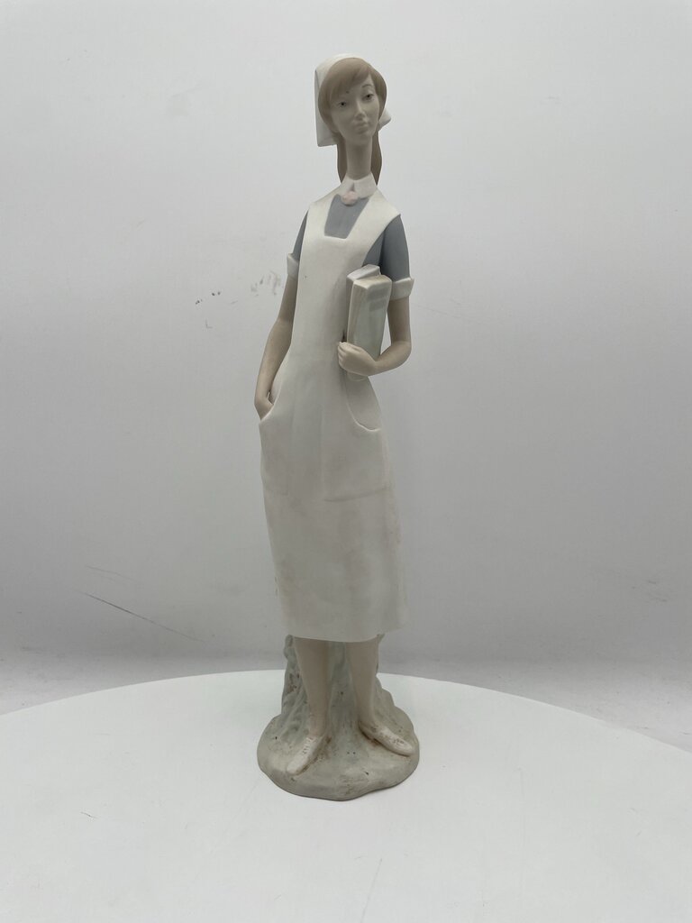 Lladro Spain Porcelain Figural Nurse #29