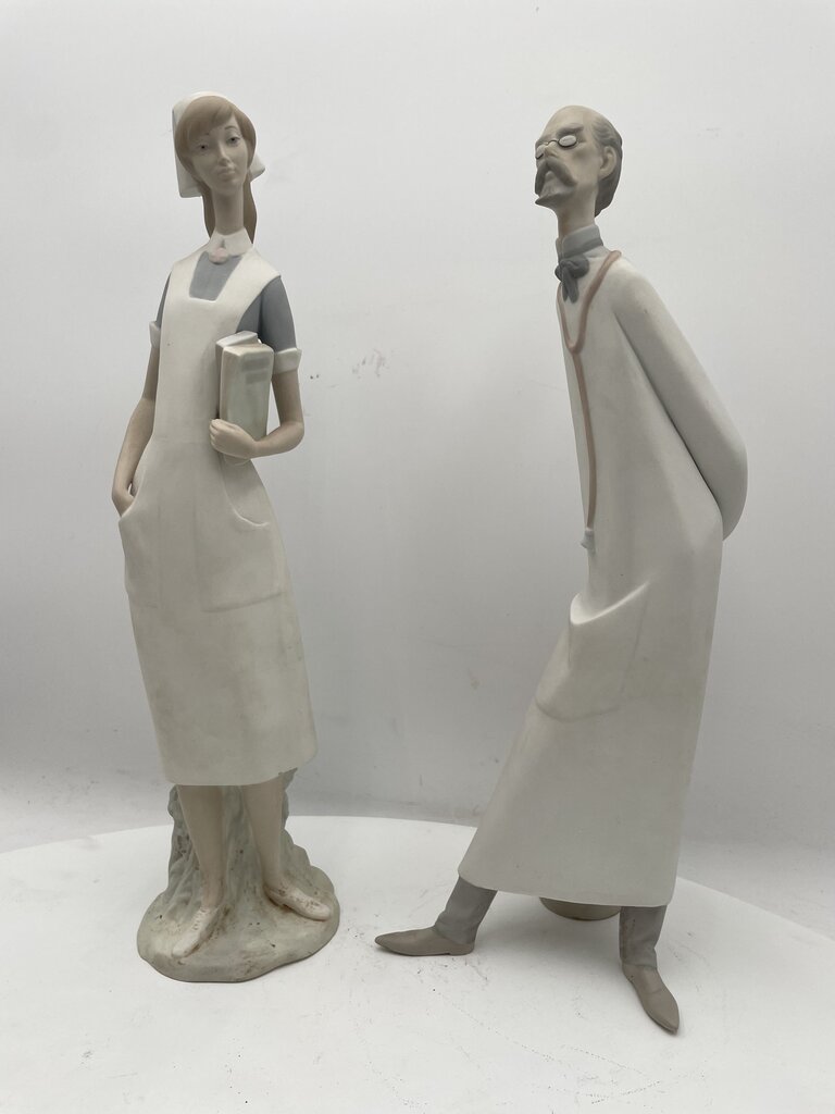 Lladro Spain Porcelain Figural Doctor #26