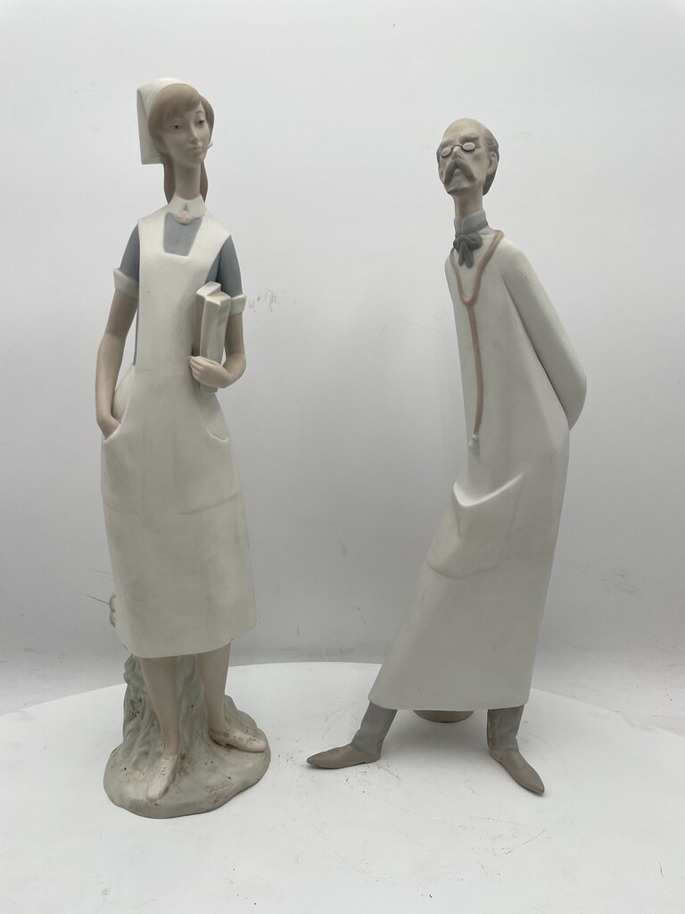 Lladro Spain Porcelain Figural Doctor #26