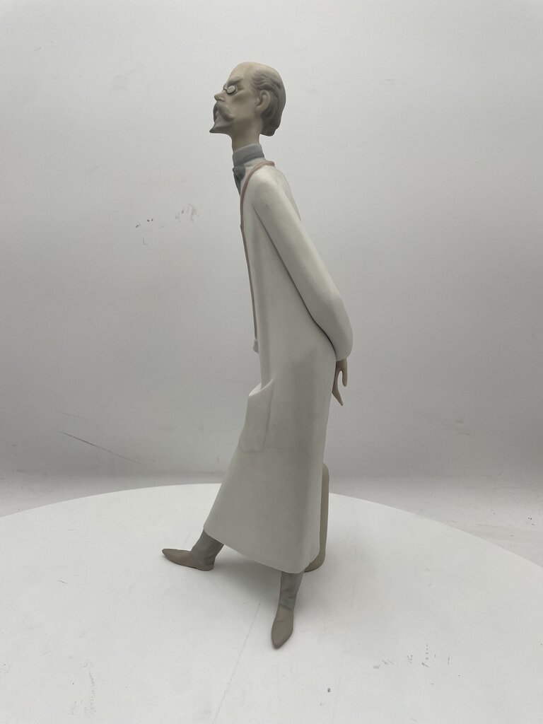 Lladro Spain Porcelain Figural Doctor #26