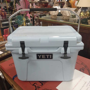 Yeti Cooler Roadie 20 Ice Blue Cooler