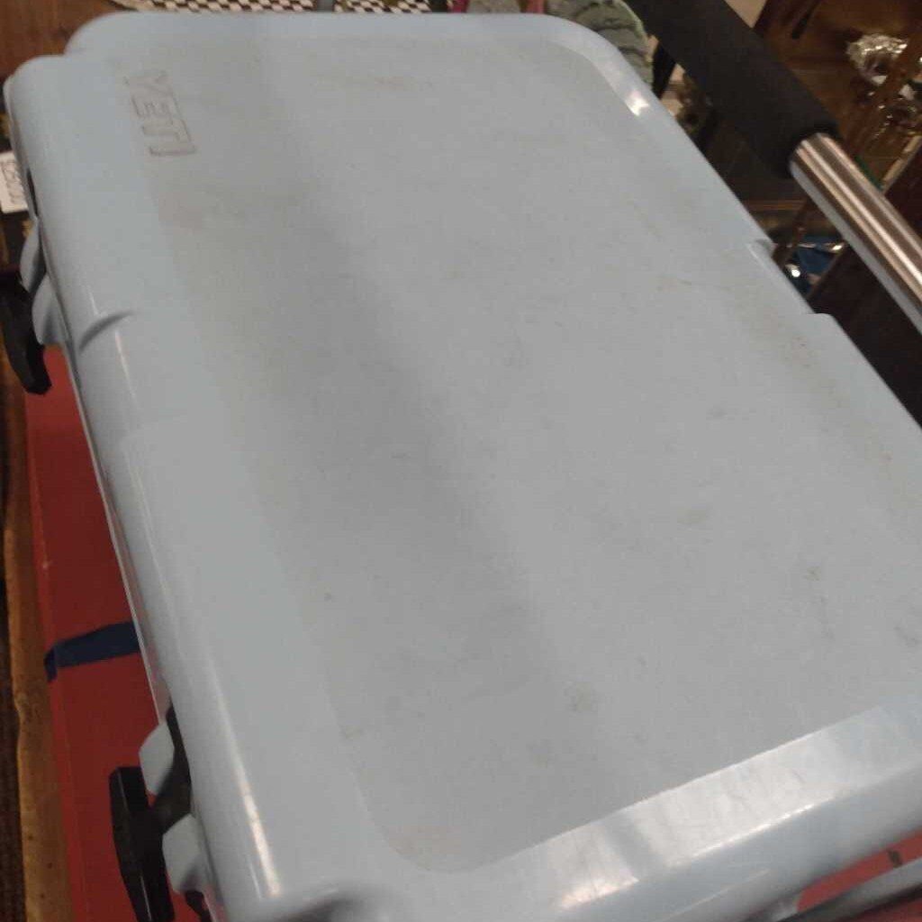 Yeti Cooler Roadie 20 Ice Blue Cooler