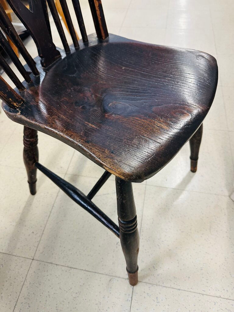 19 Century American Oak Windsor chair