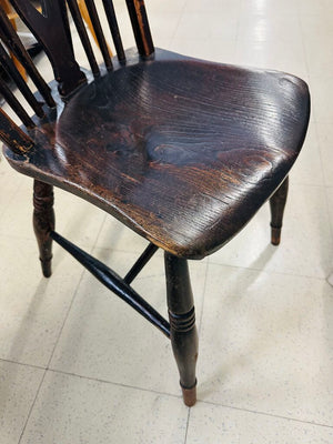 19 Century American Oak Windsor chair