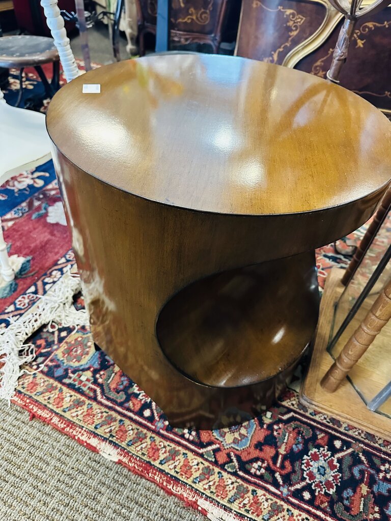 Modern Round End Table 20x23