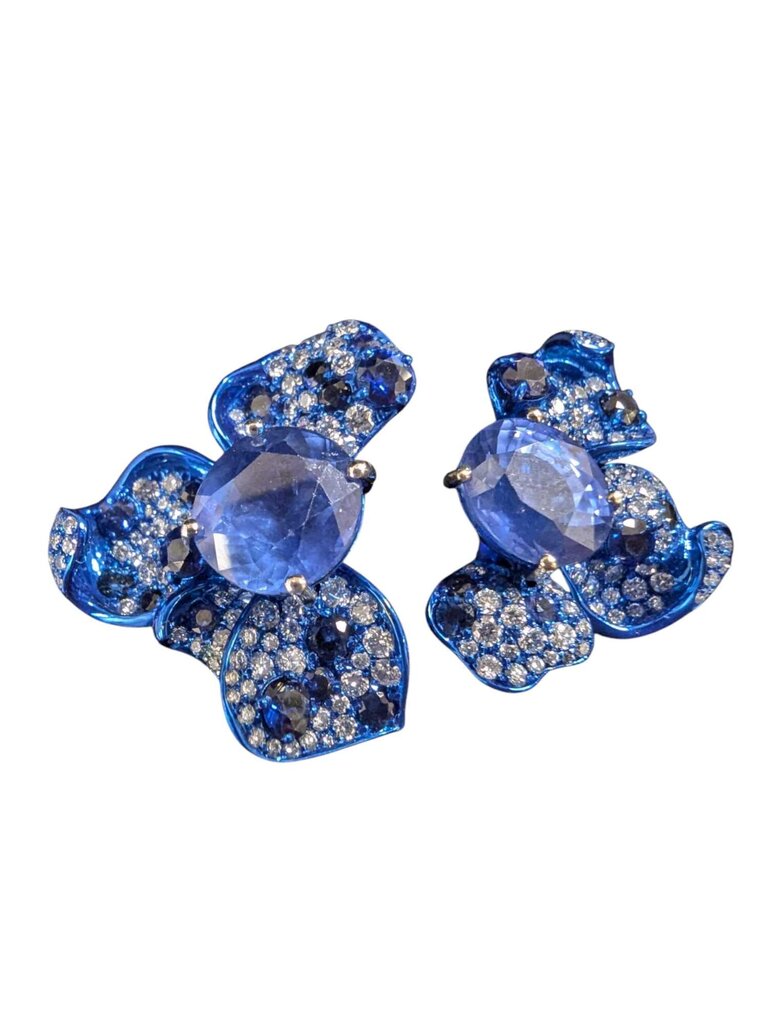 Sapphire & Diamonds Ring 18k White Gold (Blue hues)