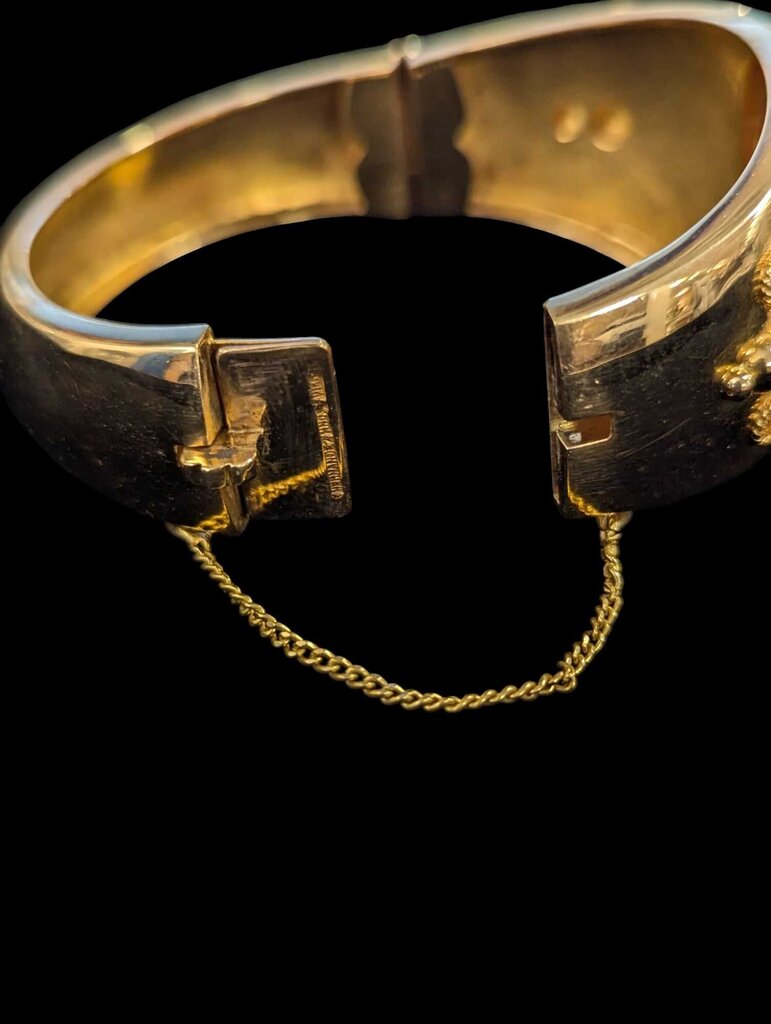 Coral Bracelet 18k Yellow Gold