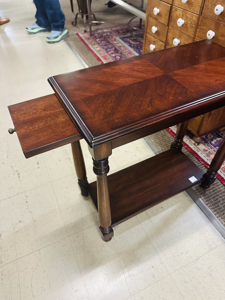 Lark Manor Leann End Table MSRP $377 (24x12x25)