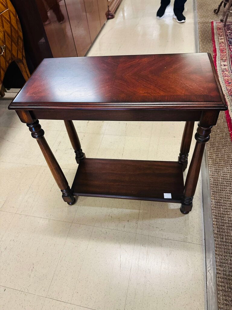 Lark Manor Leann End Table MSRP $377 (24x12x25)