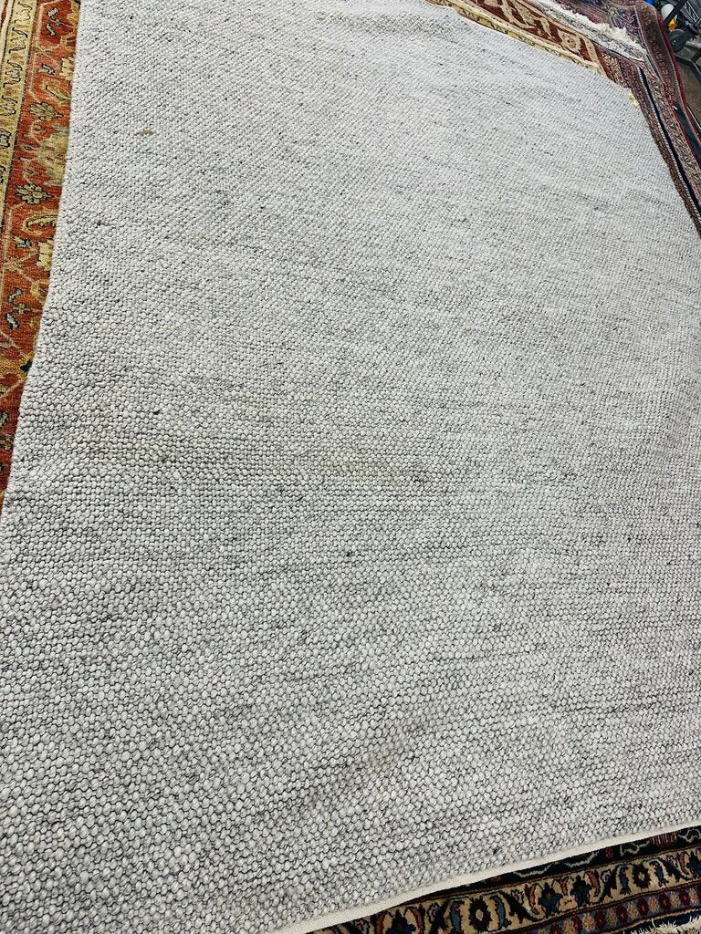Restoration Hardware Delfina Wool 8 x 10 Rug MSRP $1700
