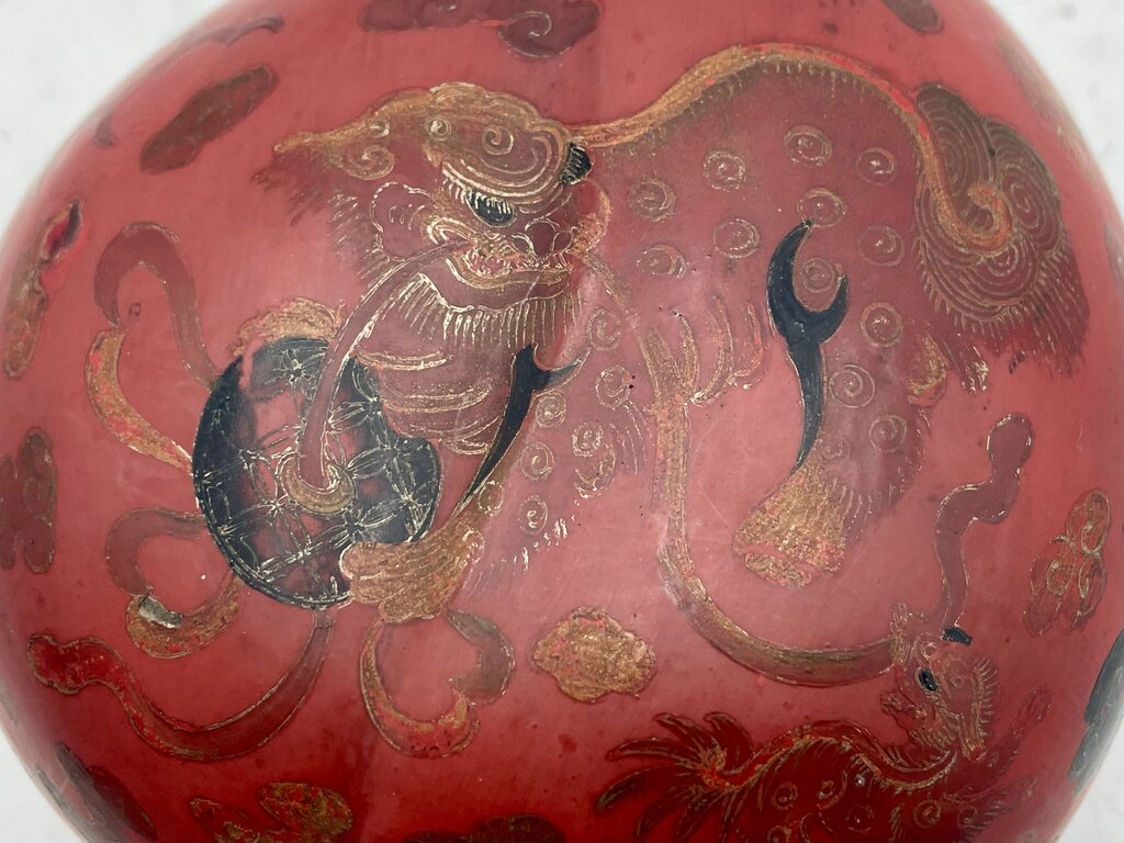 19th Century Chinese Papier-Mache & Wood Ash Red & Black Lacquered Hand Painted Food Dog Motif Peach Shaped Lidded Box