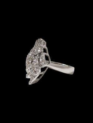 Ring 18k White Gold Ornate Diamond