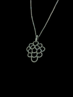 Pendant 18k White Gold w/ Diamonds & Chain