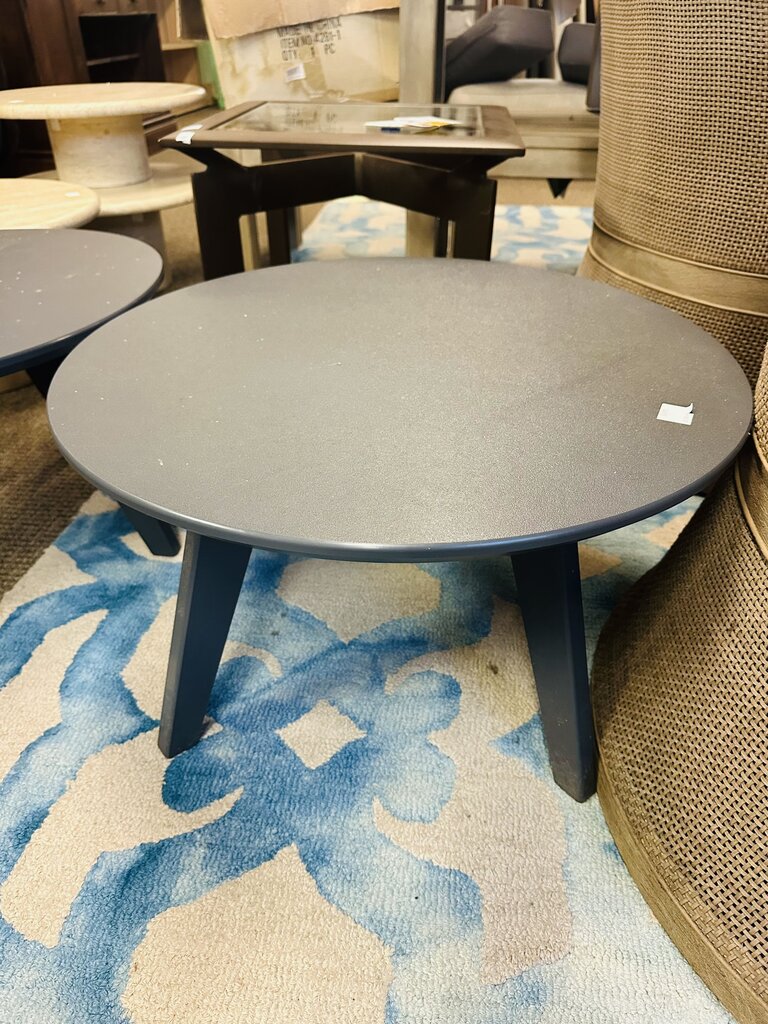 Loll Designs 26" Round Patio Table