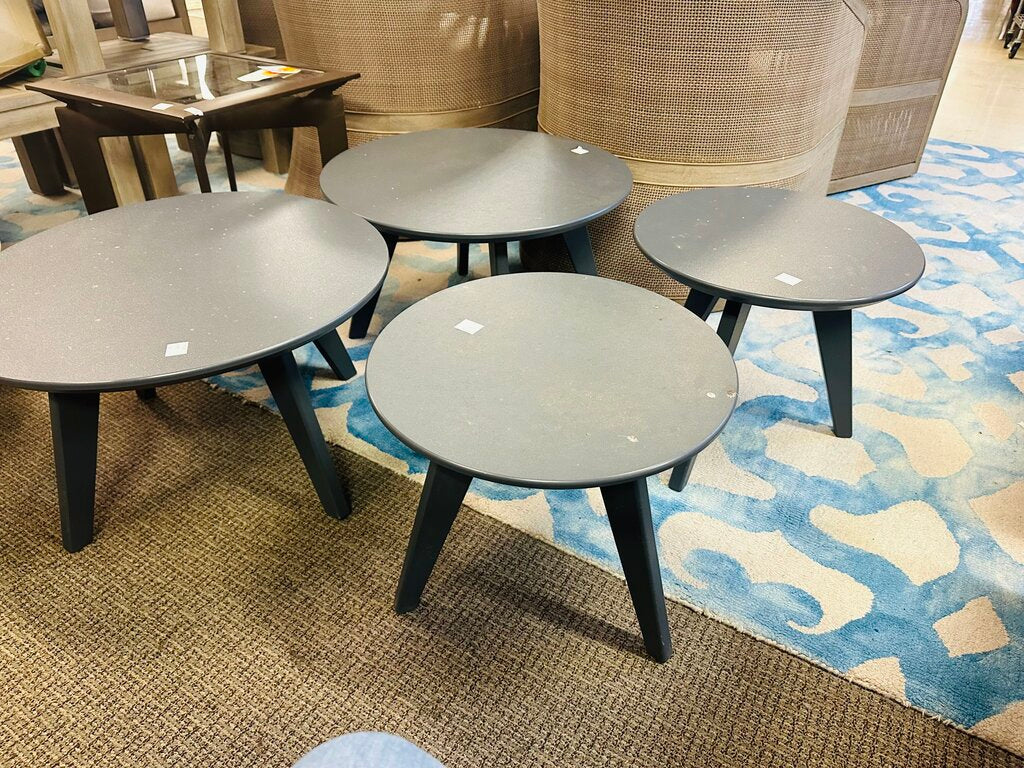Loll Designs 26" Round Patio Table