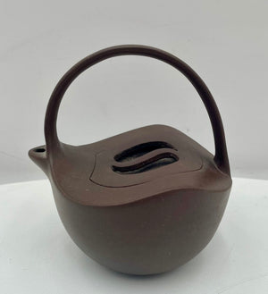 Chinese R&G Yixing Brown Terracotta Lidded Teapot Stamped Bottom
