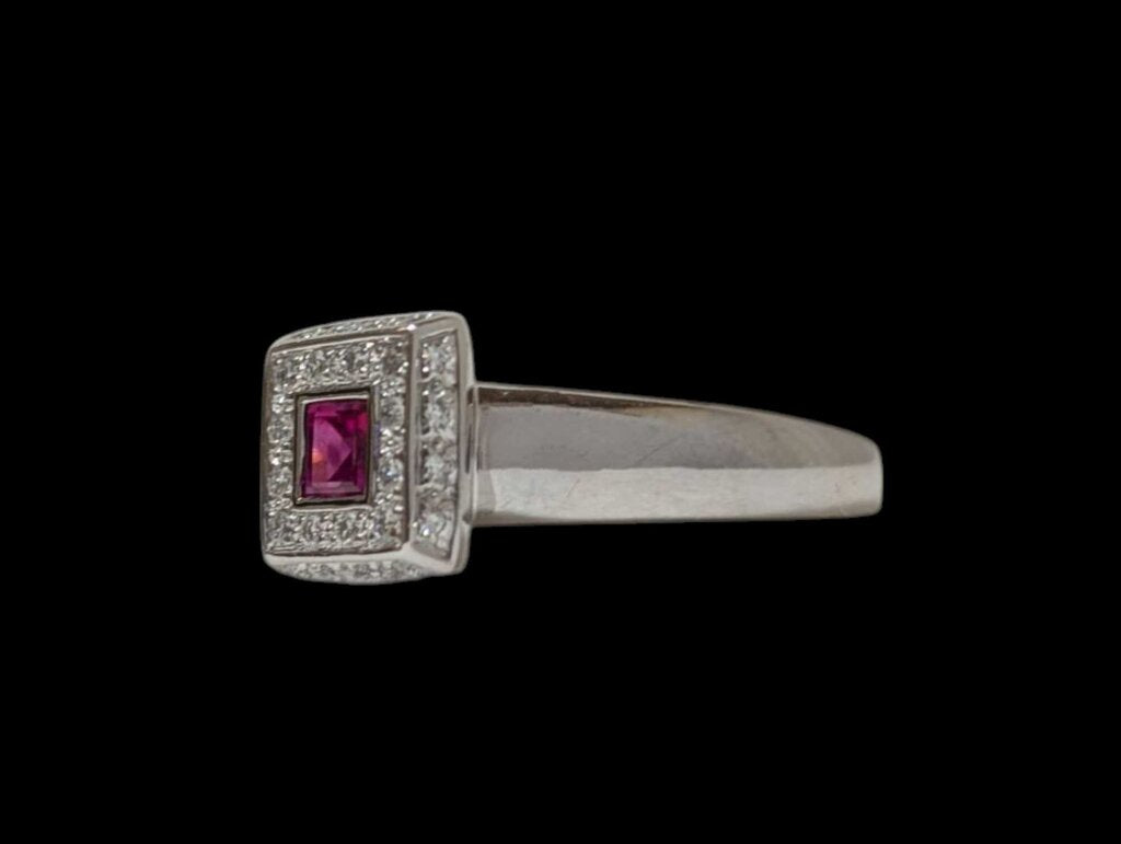Ruby & Diamond Ring 18k White Gold (princess cut)