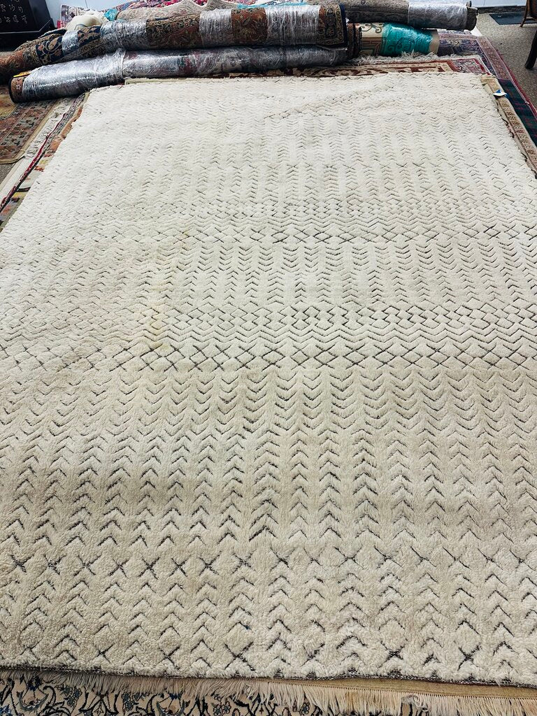 Marc Phillips Wool / Bamboo Rug 8'.11 x 11'.10
