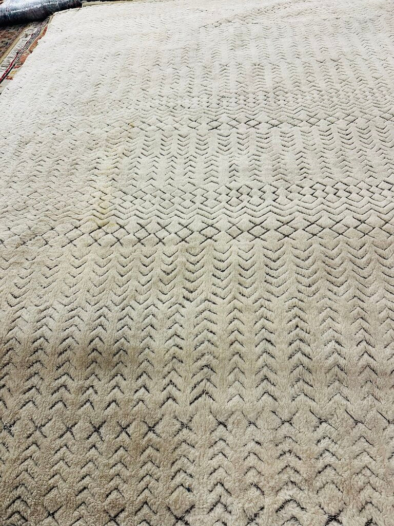 Marc Phillips Wool / Bamboo Rug 8'.11 x 11'.10