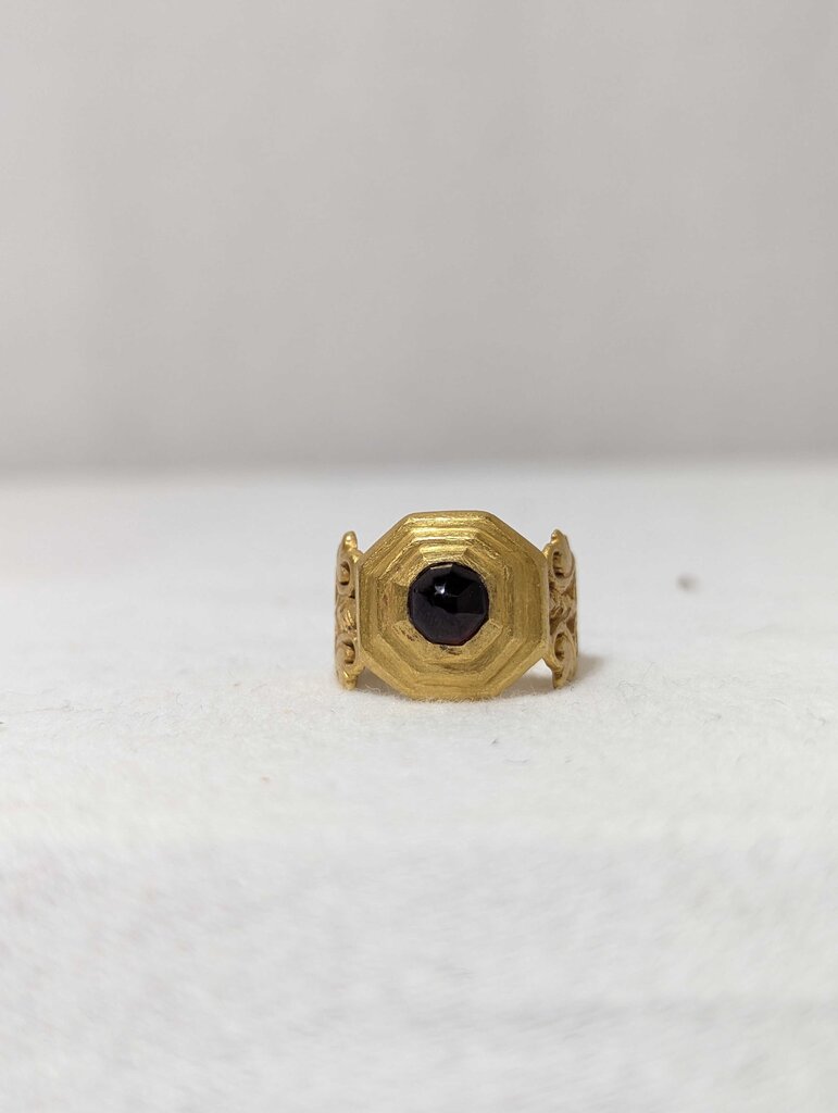 Ancient Roman Ring w/ Garnet 20k Yellow Gold