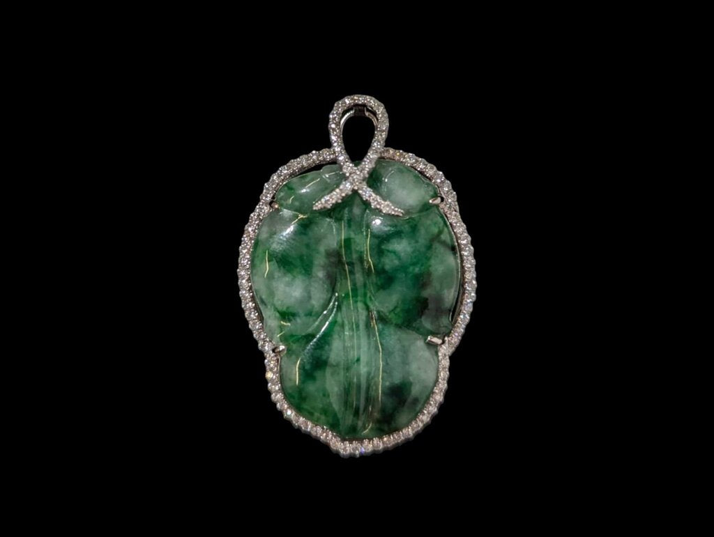 Jadeite & Diamond Pendant18k White Gold