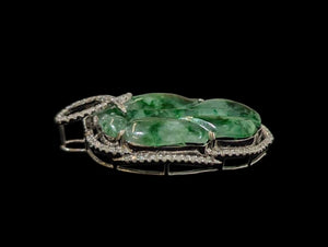 Pendant 18k White Gold Jadeite & Diamonds (Leaf/Acorn Shape)