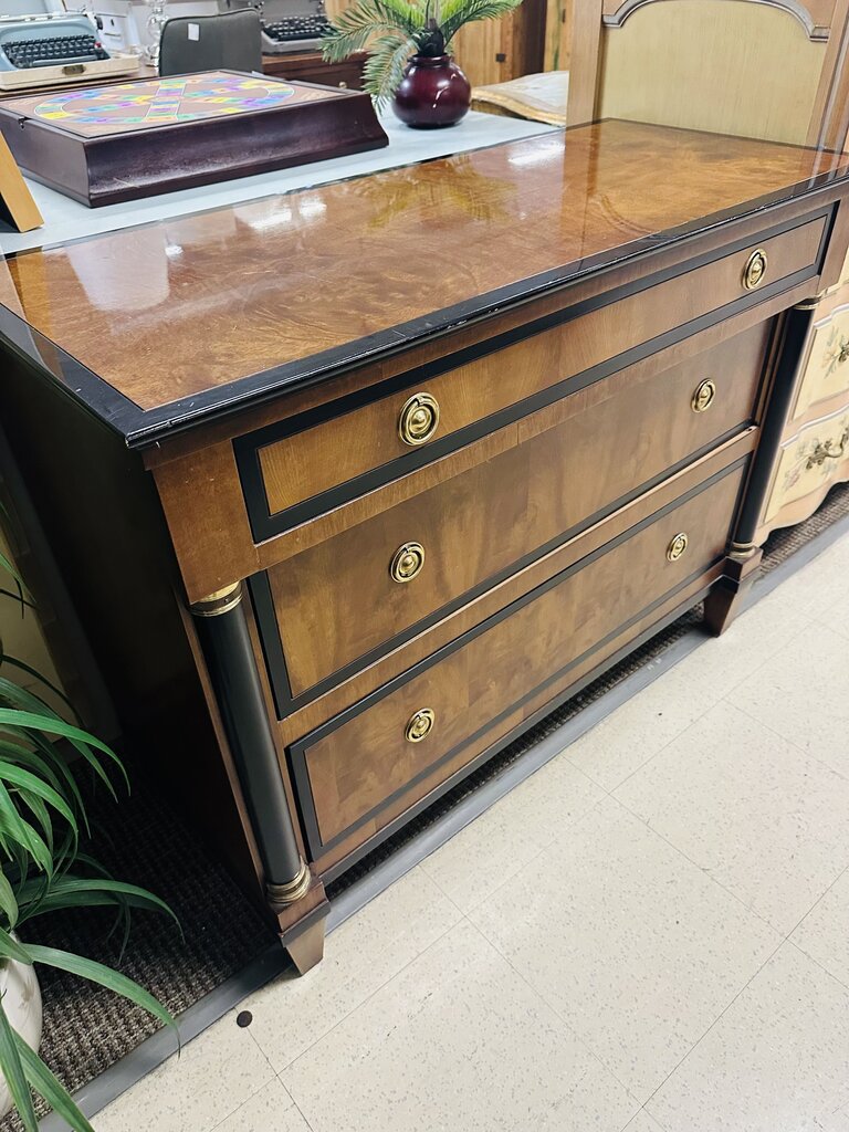 Century Raymond Sabota Capuan Neoclassical Dresser 18x41x32
