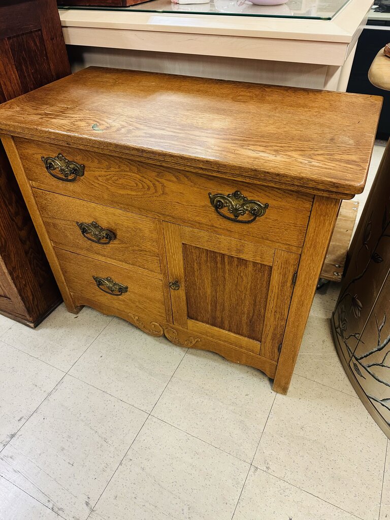 Antique Oak Washstand 34x18x28
