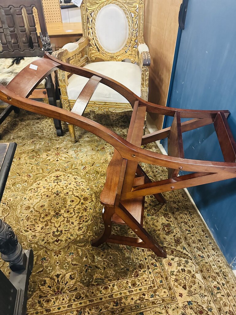 Library Chair Transformable To Stepladder