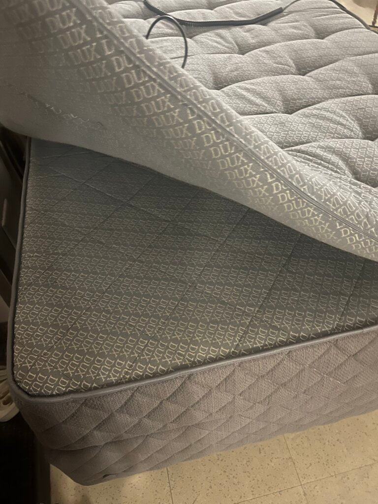 Duxiana THE DUX Axion Power Adjustable Bed + Pad
