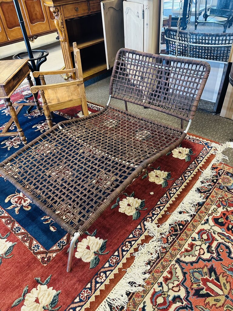 Frog Chaise Lounge
