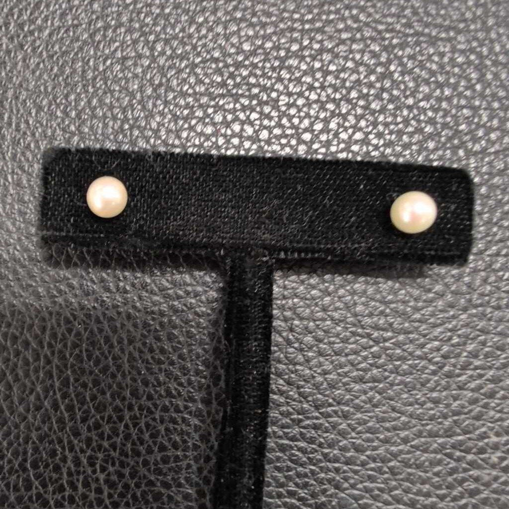Pearl Stud Earring