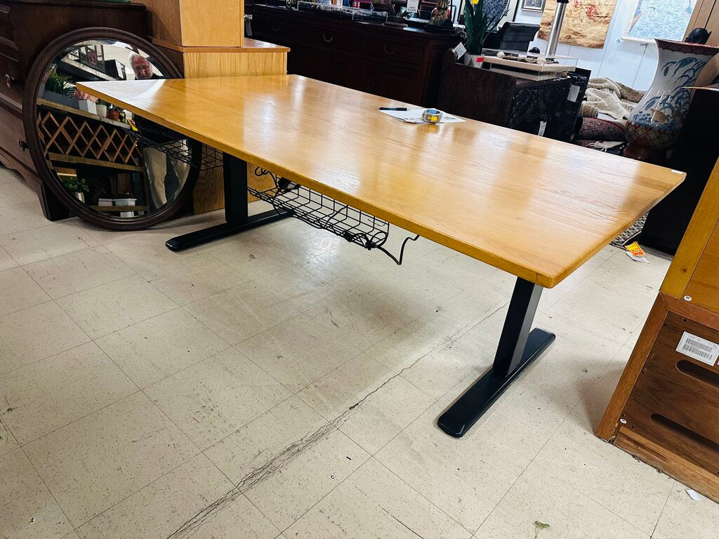 Adjustable Height Work Table orig. $1800(42x72)