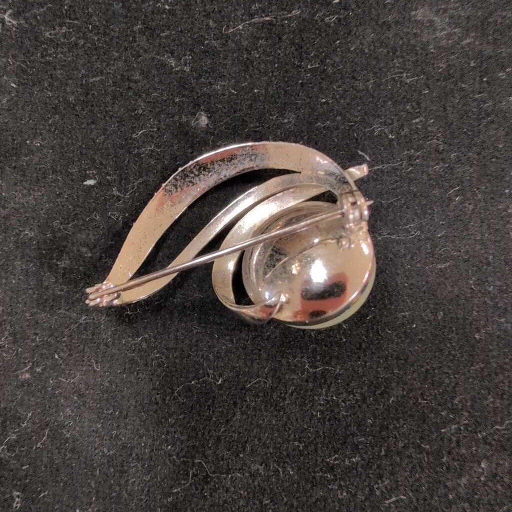 Silver Grey Pearl Feather Design Brooch