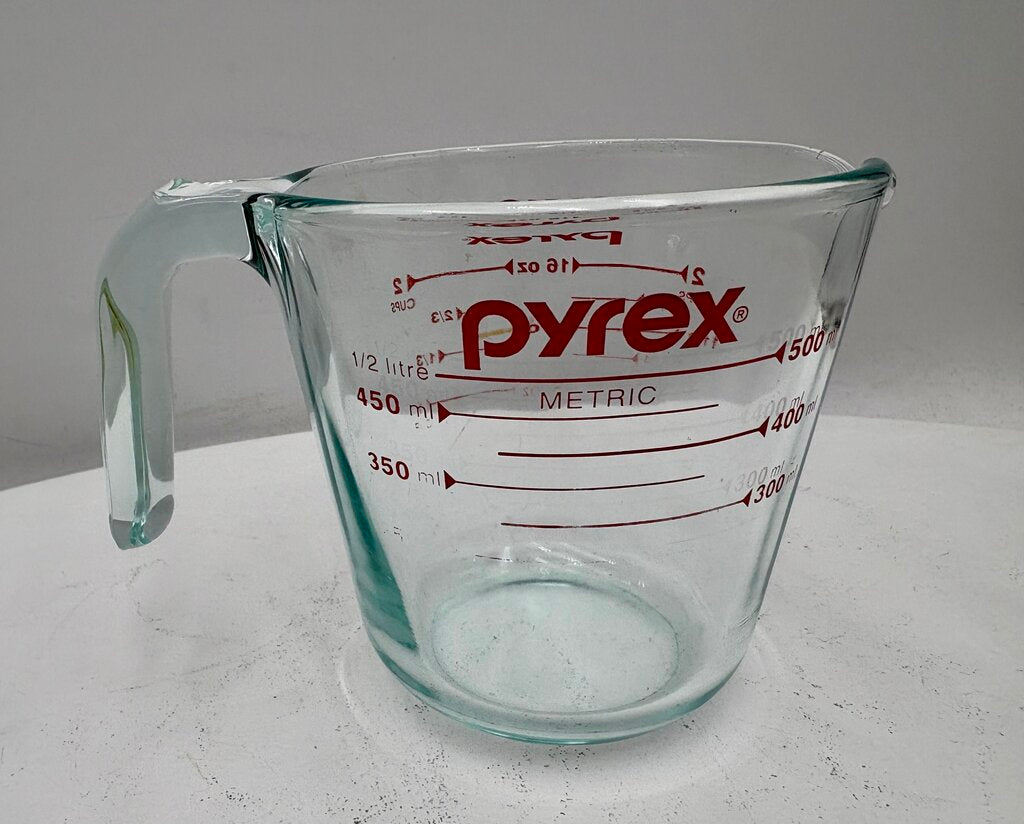 Pyrex Measuring Cup 16oz.