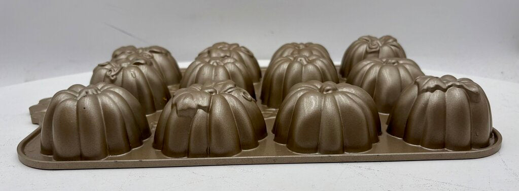Nordic Ware Pumpkin Patch Pan 6cups/1.4Ltr