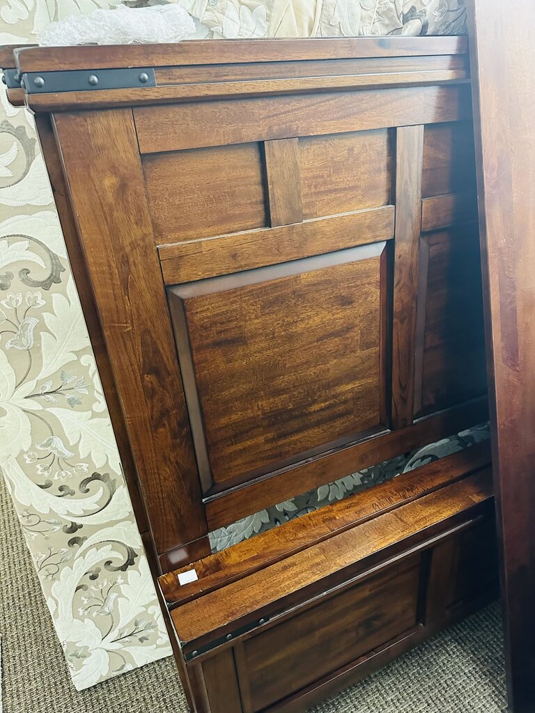 Wooden Bed (headboard+ footboard + sidings) pls measure