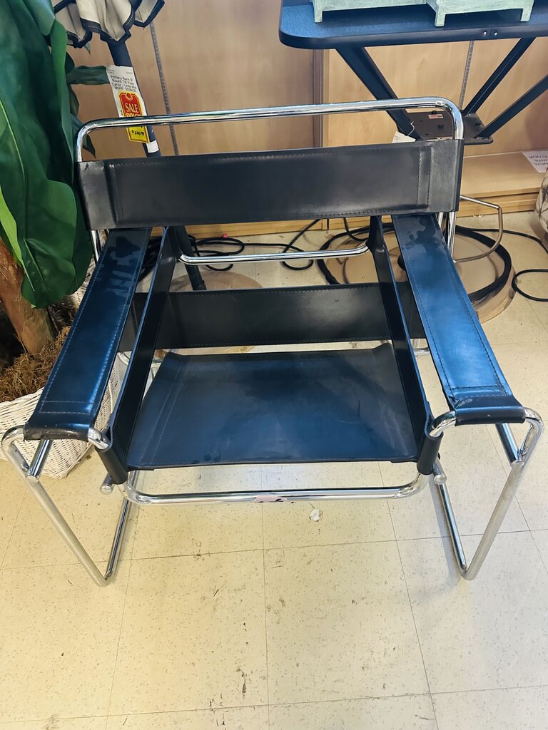 Wassily Style Lounge Chair