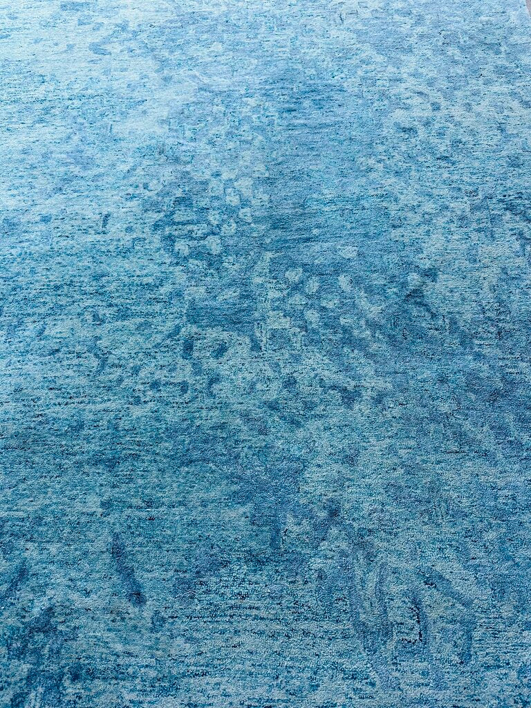 Nourison Gemstone Rug 5'.6 x 7'