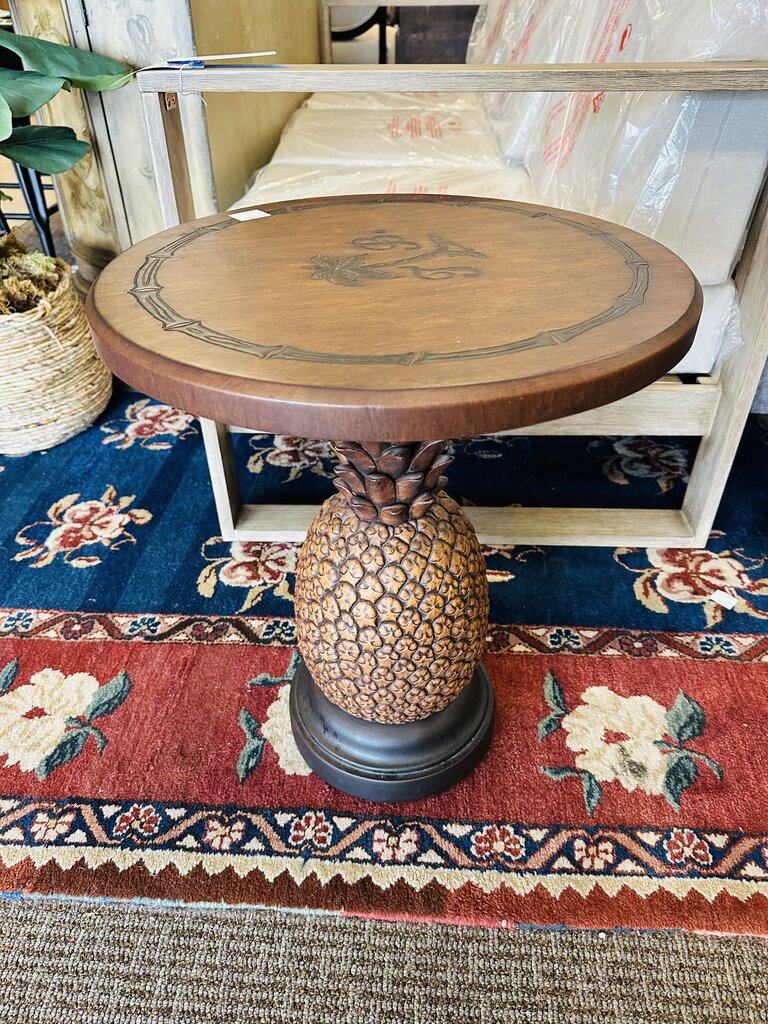 Tommy Bahama Pineapple Side Table 18x23