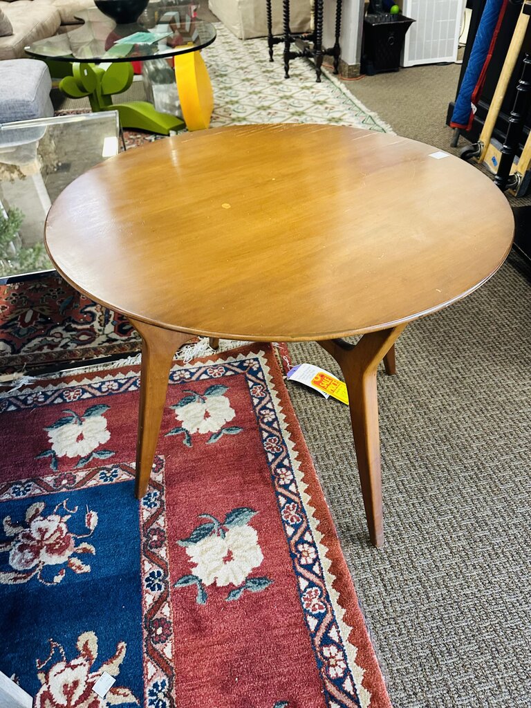 Willett Impact Mid Century Side Table 30x24