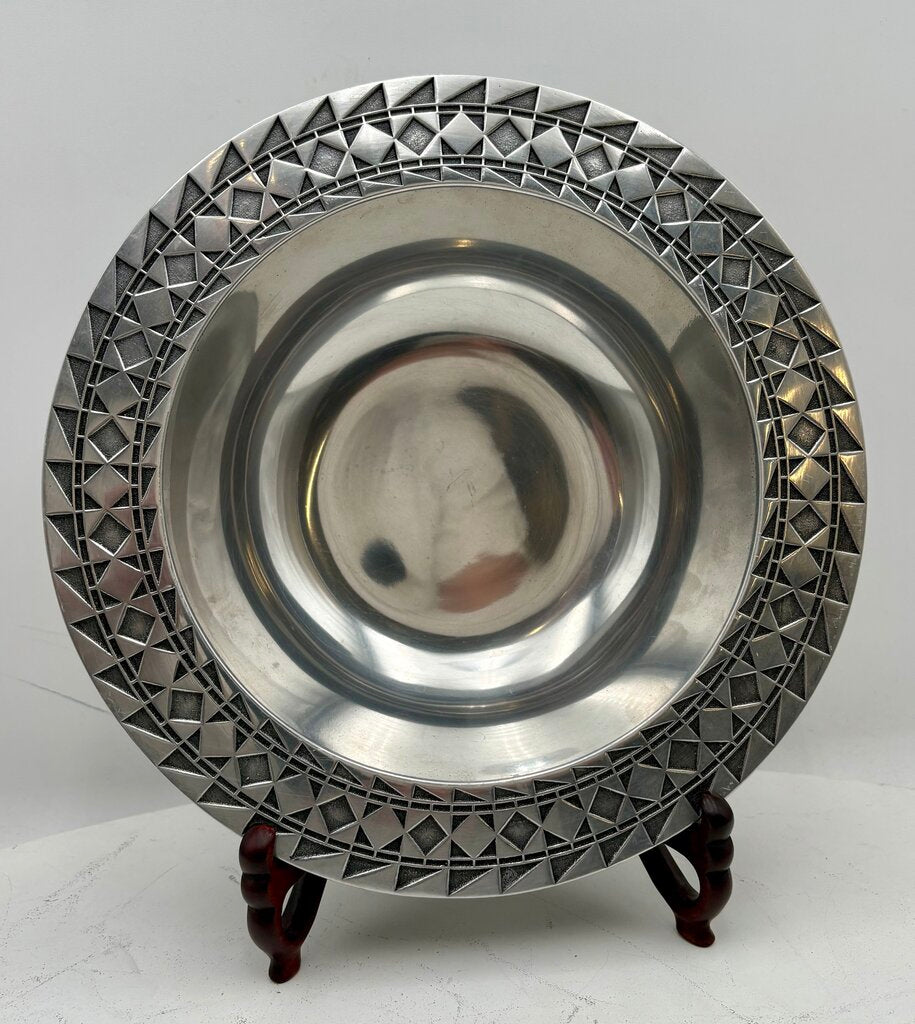 Wilton Mount Joy Pa. Pewter Armetal Acoma Bowl 10.5"