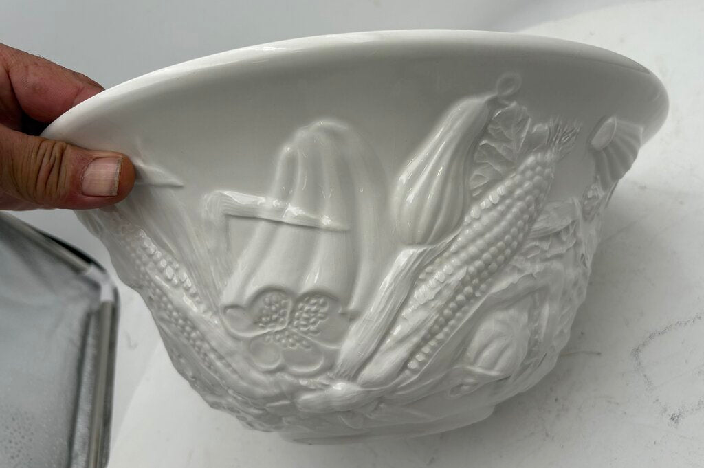 William Sonoma Italian White Porcelain Holiday Harvest Serving Bowl 13.5"